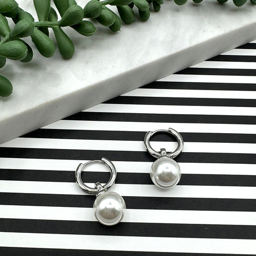 Memphis Pearl Hoops